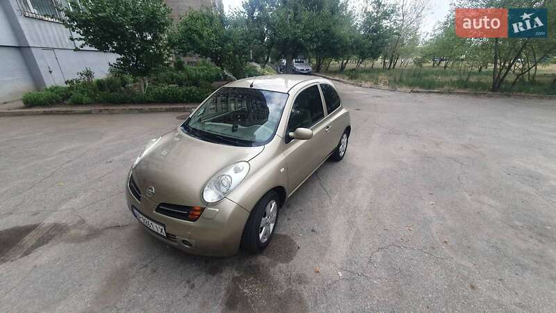 Хэтчбек Nissan Micra 2004 в Запорожье