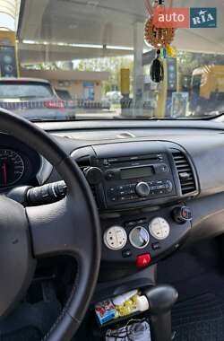 Хэтчбек Nissan Micra 2005 в Яготине