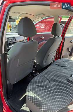 Хэтчбек Nissan Micra 2005 в Яготине