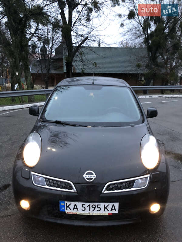 Хэтчбек Nissan Micra 2010 в Киеве
