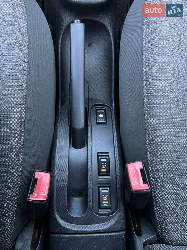 Хэтчбек Nissan Micra 2006 в Черновцах фото 15 Хэтчбек Nissan Micra 2006 в Черновцах