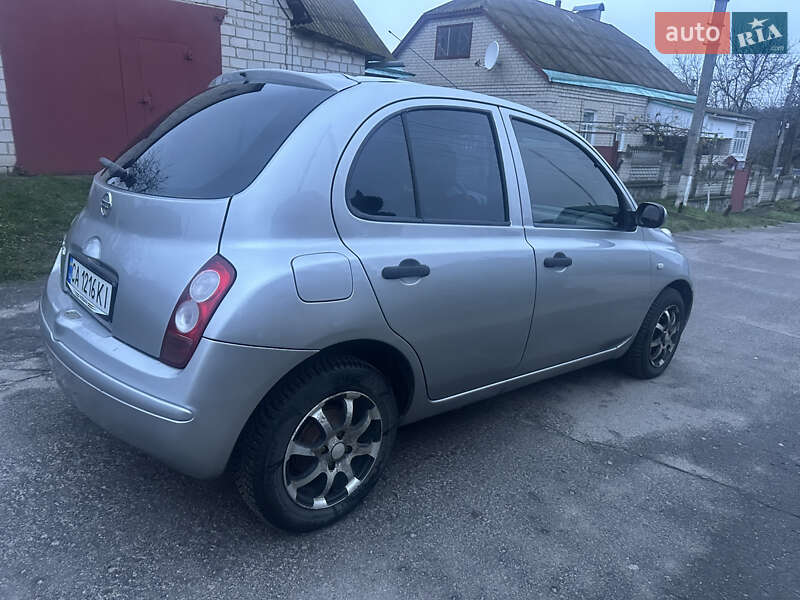 Хэтчбек Nissan Micra 2006 в Звенигородке