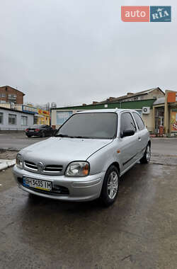 Хэтчбек Nissan Micra 2000 в Подольске