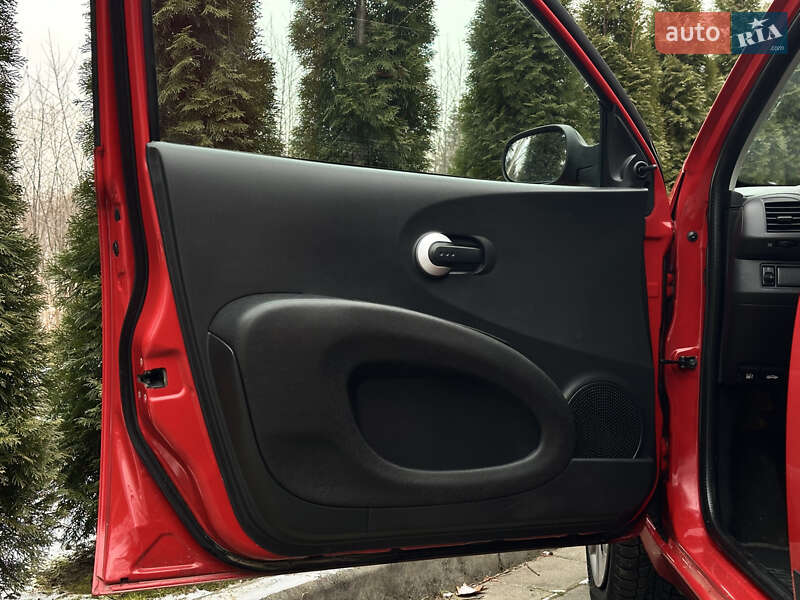 Хэтчбек Nissan Micra 2008 в Дрогобыче