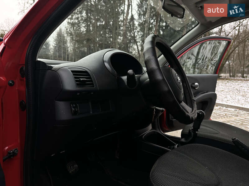 Хэтчбек Nissan Micra 2008 в Дрогобыче