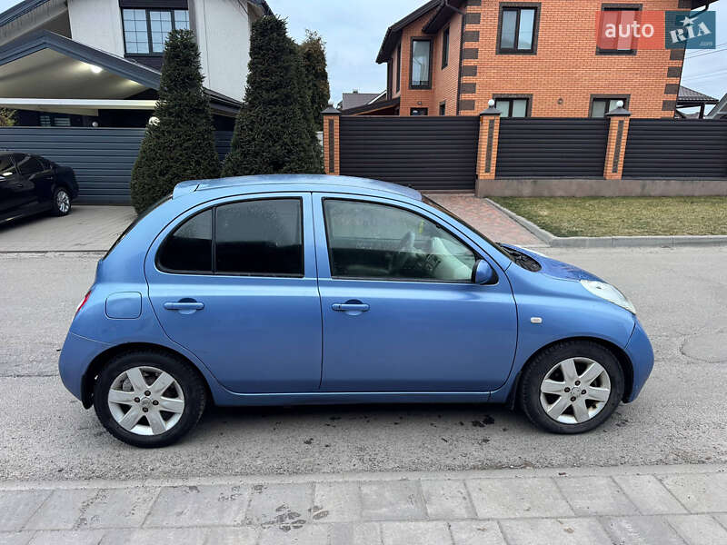 Хэтчбек Nissan Micra 2004 в Киеве