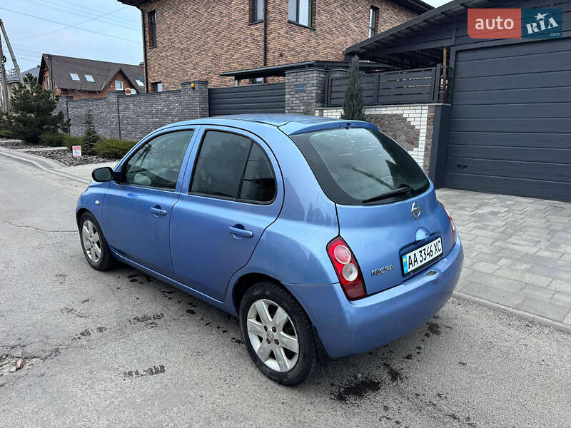 Хэтчбек Nissan Micra 2004 в Киеве