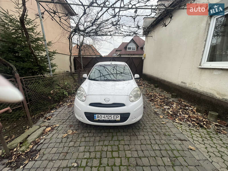 Хэтчбек Nissan Micra 2014 в Мукачево фото Хэтчбек Nissan Micra 2014 в Мукачево