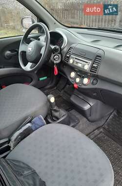 Хэтчбек Nissan Micra 2004 в Запорожье