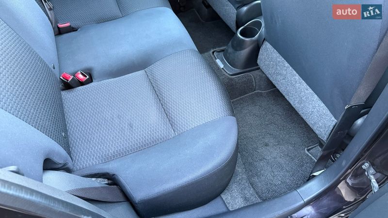 Хэтчбек Nissan Micra 2013 в Киеве