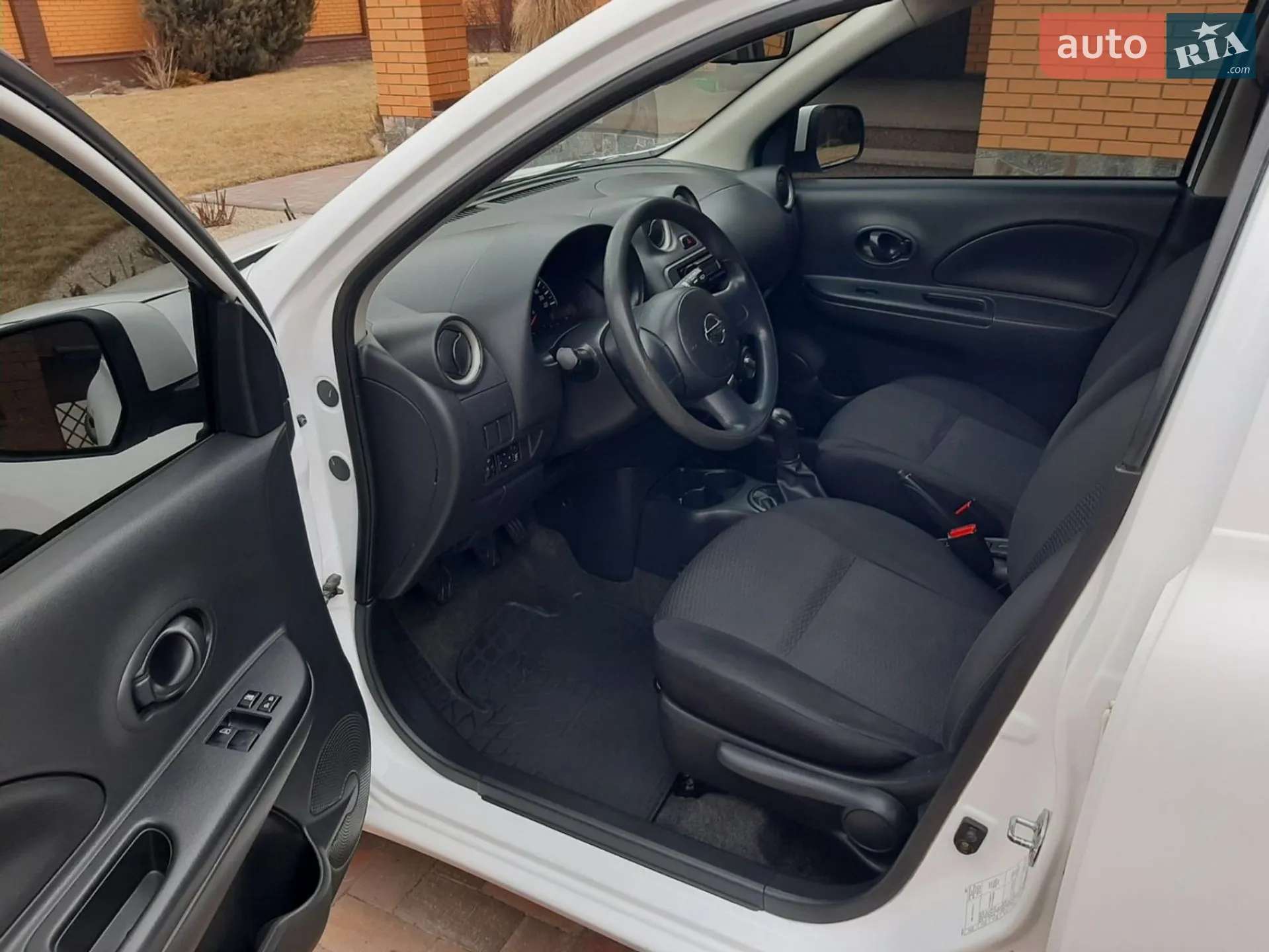2013 Nissan Micra - мініатюра 8