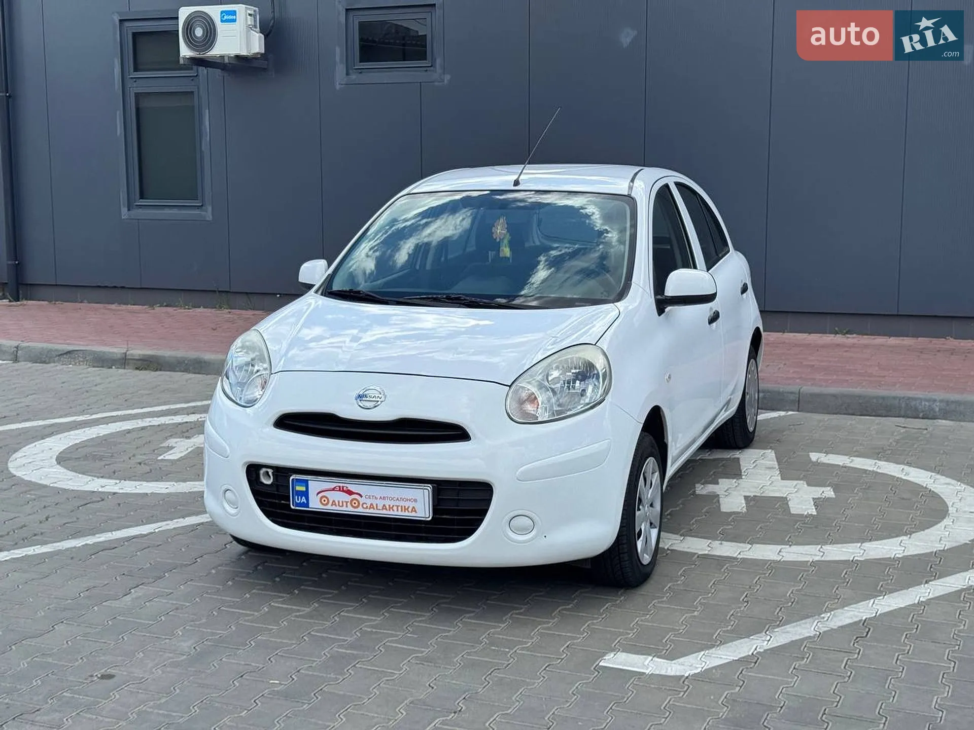 2013 Nissan Micra - мініатюра 2