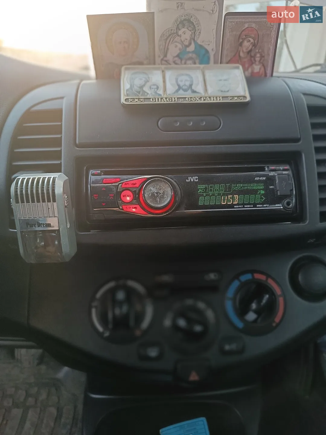 2010 Nissan Micra - мініатюра 4
