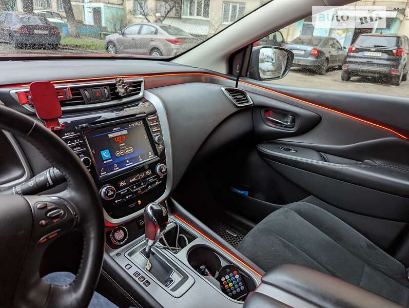 Позашляховик / Кросовер Nissan Murano 2019 в Києві