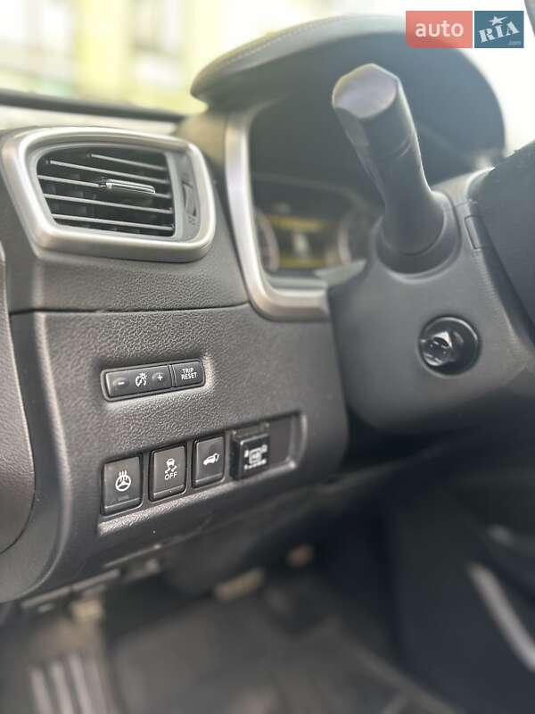 Позашляховик / Кросовер Nissan Murano 2017 в Києві