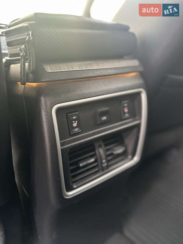 Позашляховик / Кросовер Nissan Murano 2017 в Києві