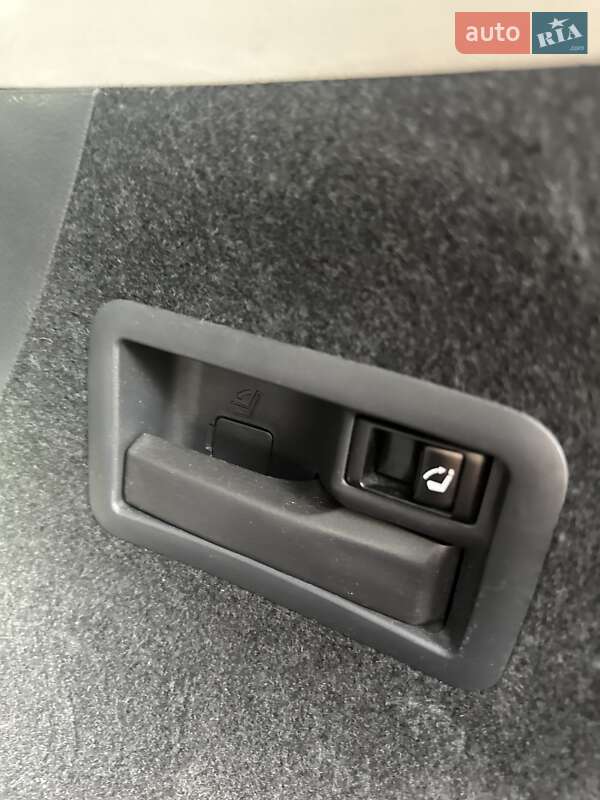 Позашляховик / Кросовер Nissan Murano 2017 в Києві