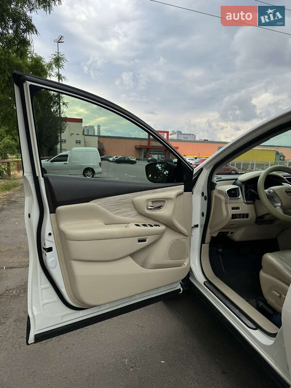 Позашляховик / Кросовер Nissan Murano 2017 в Києві