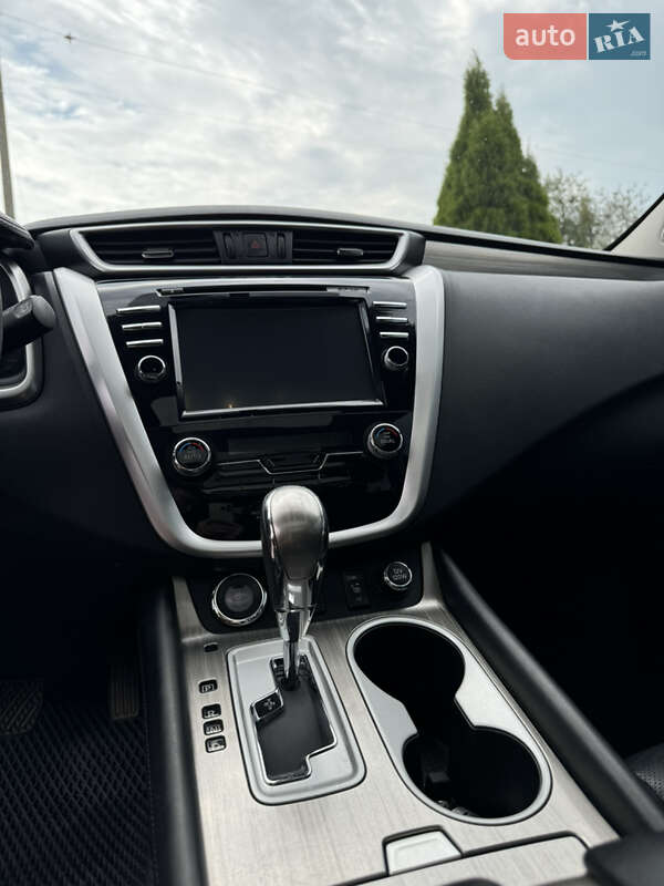 Внедорожник / Кроссовер Nissan Murano 2016 в Новгородке