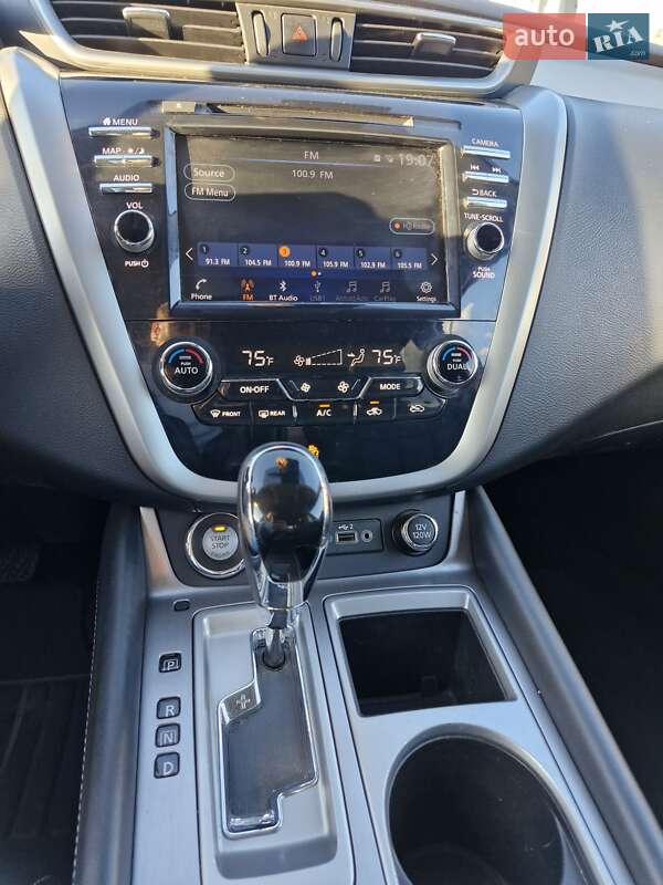 Позашляховик / Кросовер Nissan Murano 2019 в Первомайську