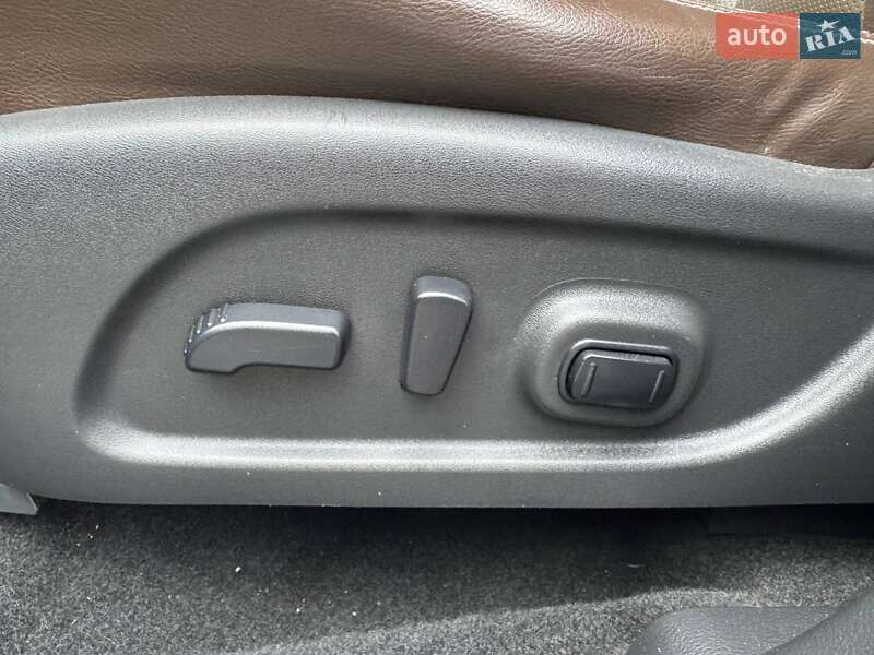 Позашляховик / Кросовер Nissan Murano 2015 в Одесі