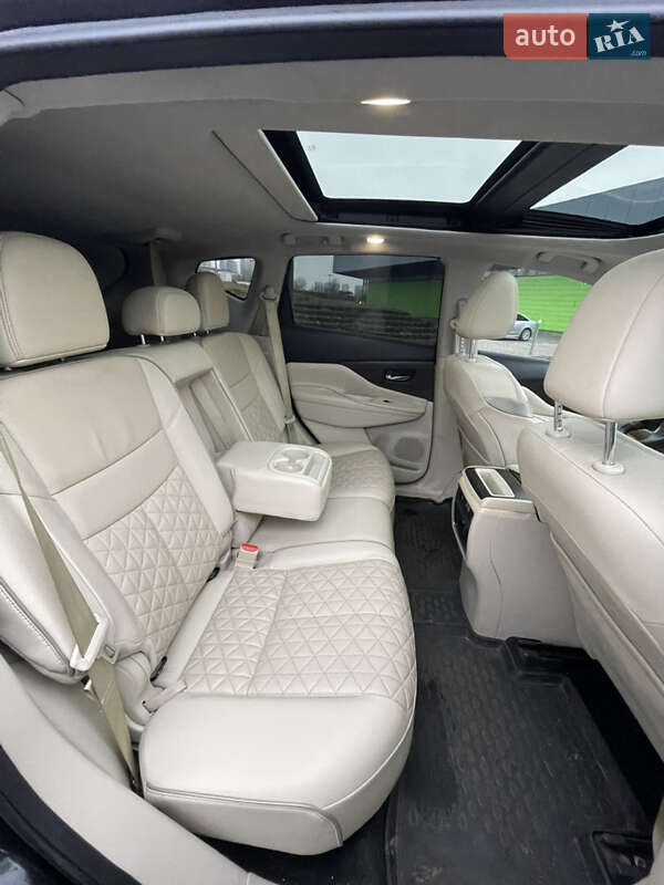 Позашляховик / Кросовер Nissan Murano 2019 в Києві