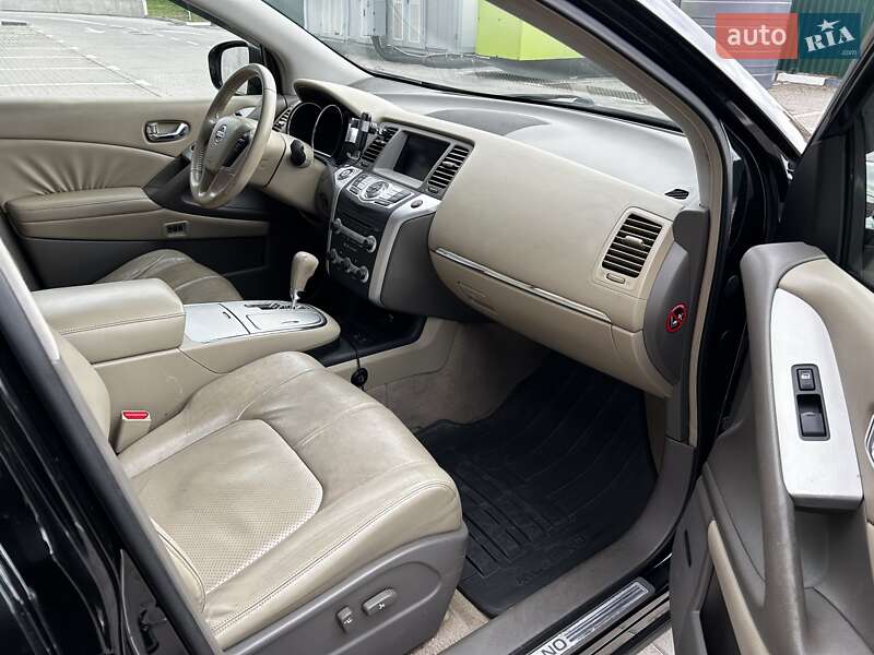 Позашляховик / Кросовер Nissan Murano 2009 в Києві