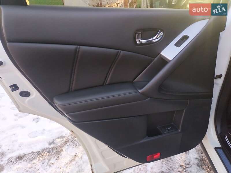 Позашляховик / Кросовер Nissan Murano 2011 в Широкому