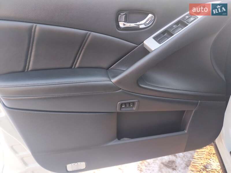 Позашляховик / Кросовер Nissan Murano 2011 в Широкому
