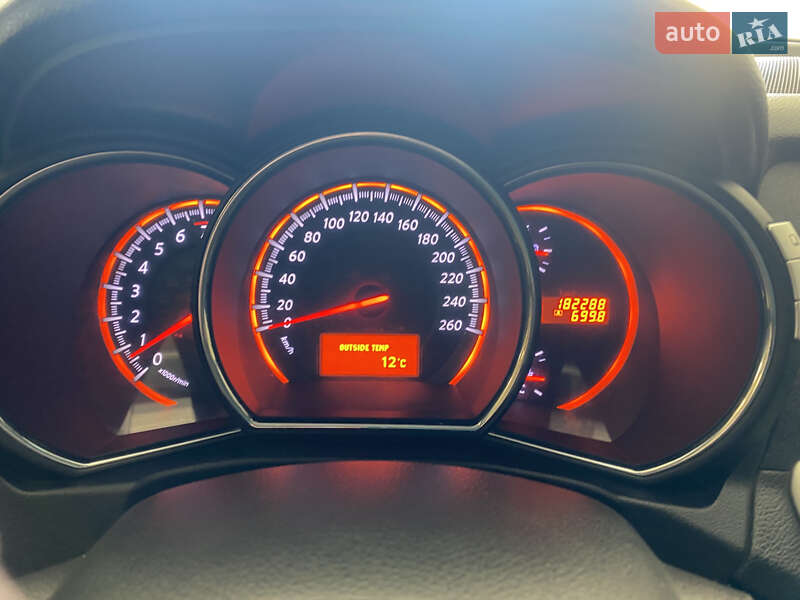 Позашляховик / Кросовер Nissan Murano 2010 в Одесі