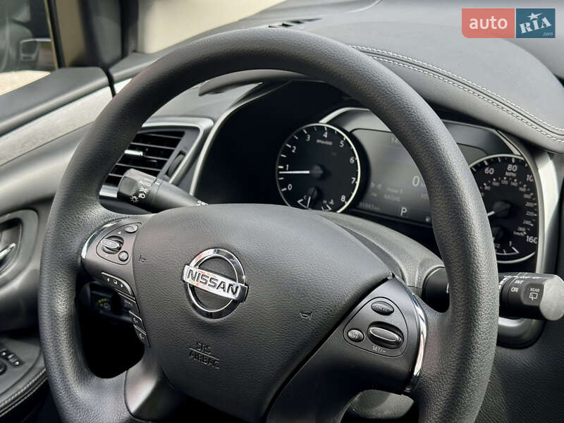 Позашляховик / Кросовер Nissan Murano 2019 в Києві