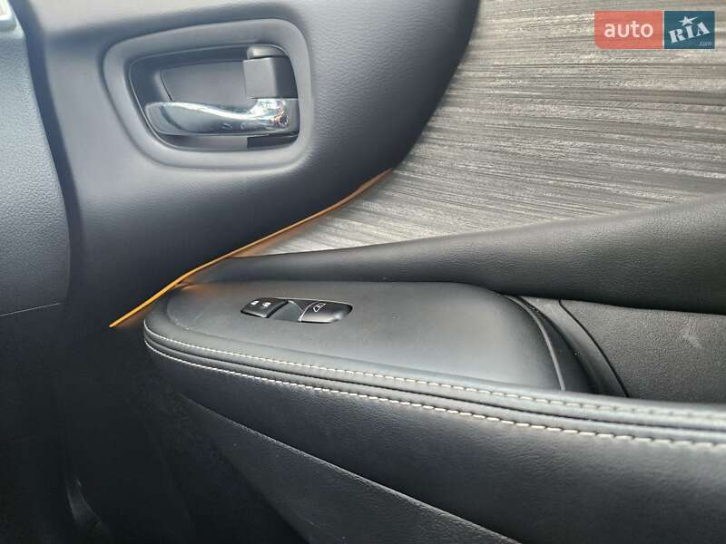Внедорожник / Кроссовер Nissan Murano 2015 в Полтаве