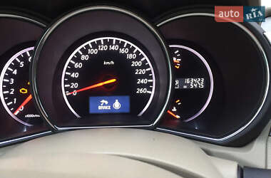 Внедорожник / Кроссовер Nissan Murano 2011 в 