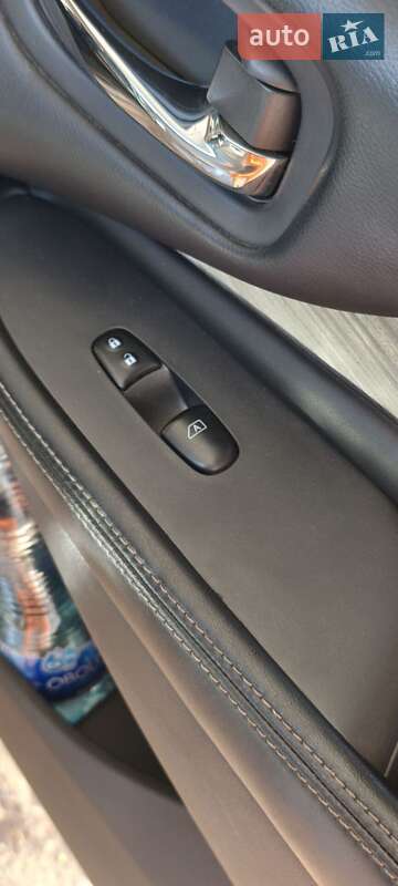 Позашляховик / Кросовер Nissan Murano 2017 в Нових Санжарах