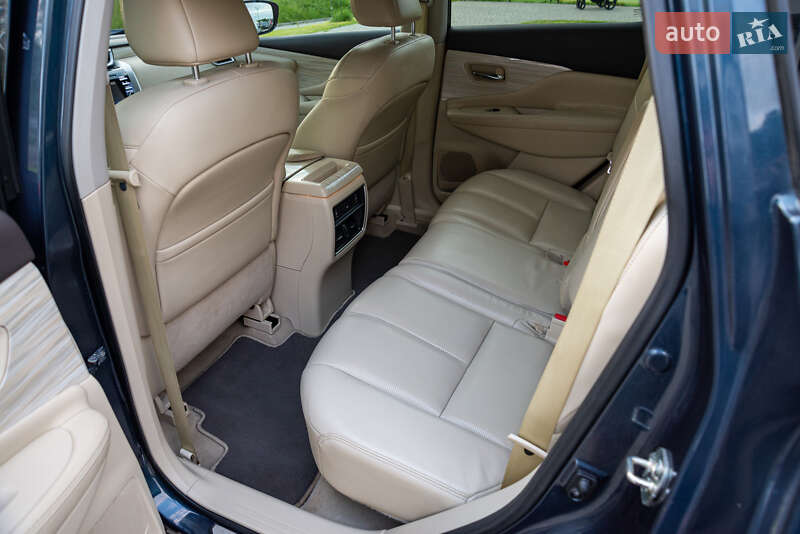 Позашляховик / Кросовер Nissan Murano 2015 в Львові