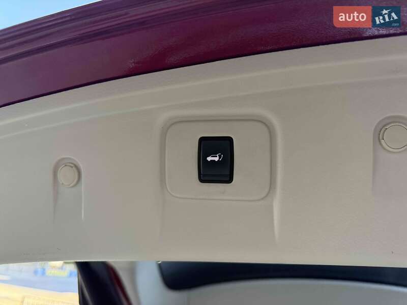 Позашляховик / Кросовер Nissan Murano 2019 в Львові