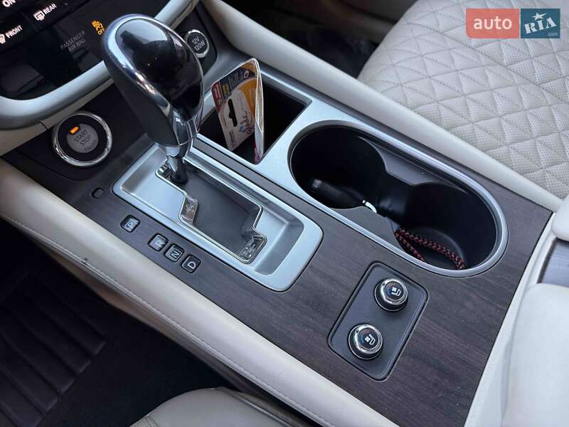 Позашляховик / Кросовер Nissan Murano 2019 в Львові