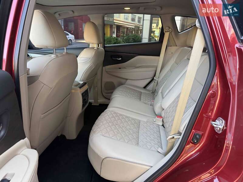 Позашляховик / Кросовер Nissan Murano 2019 в Львові