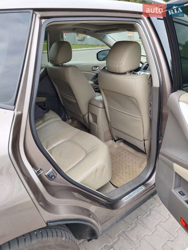 Позашляховик / Кросовер Nissan Murano 2011 в Києві