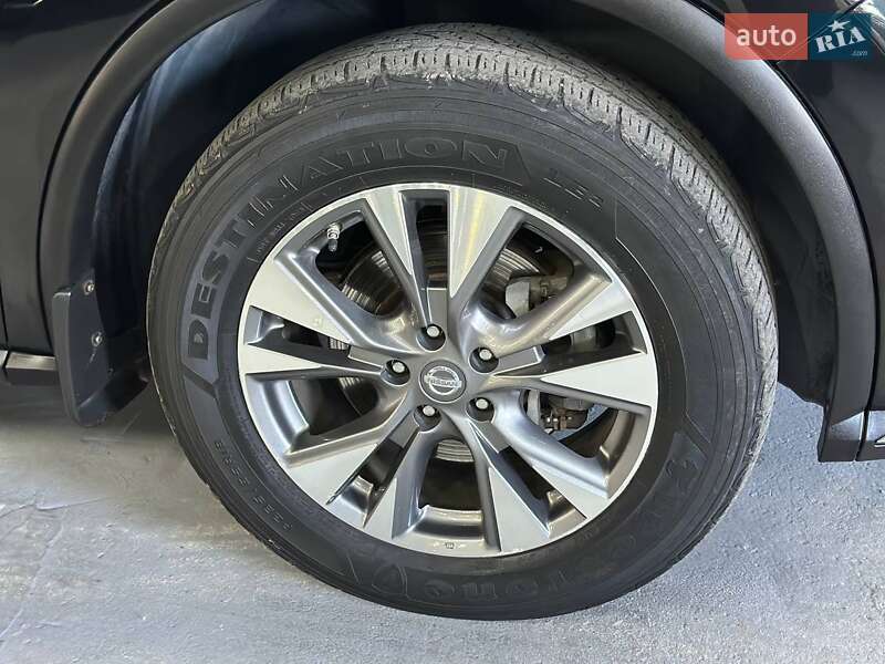 Позашляховик / Кросовер Nissan Murano 2017 в Кам'янському