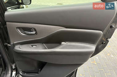 Позашляховик / Кросовер Nissan Murano 2020 в  фото 21 Позашляховик / Кросовер Nissan Murano 2020 в