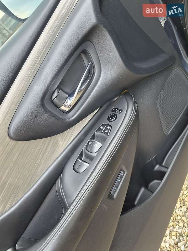 Внедорожник / Кроссовер Nissan Murano 2015 в Ивано-Франковске