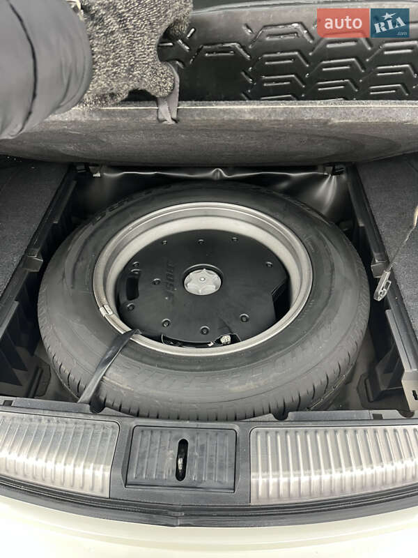 Позашляховик / Кросовер Nissan Murano 2012 в Києві