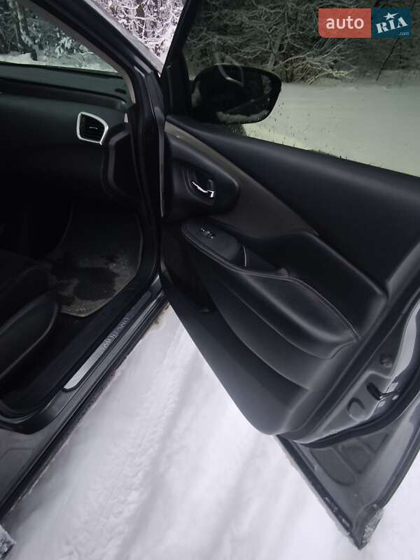 Позашляховик / Кросовер Nissan Murano 2017 в Нових Санжарах