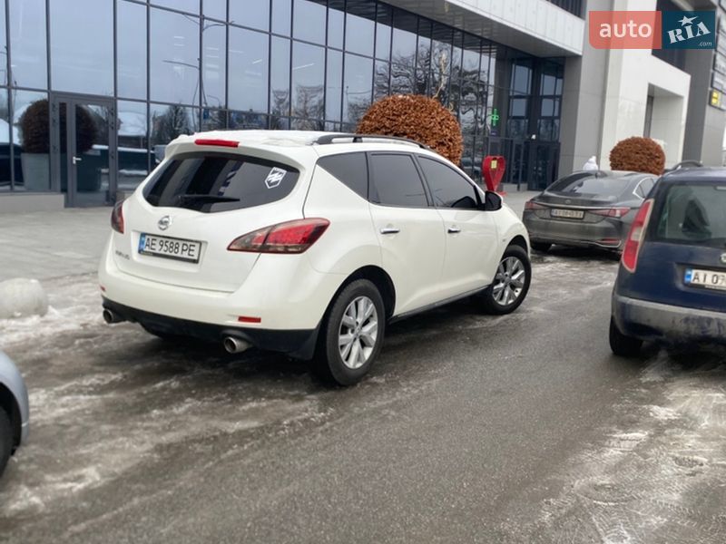 Позашляховик / Кросовер Nissan Murano 2011 в Києві