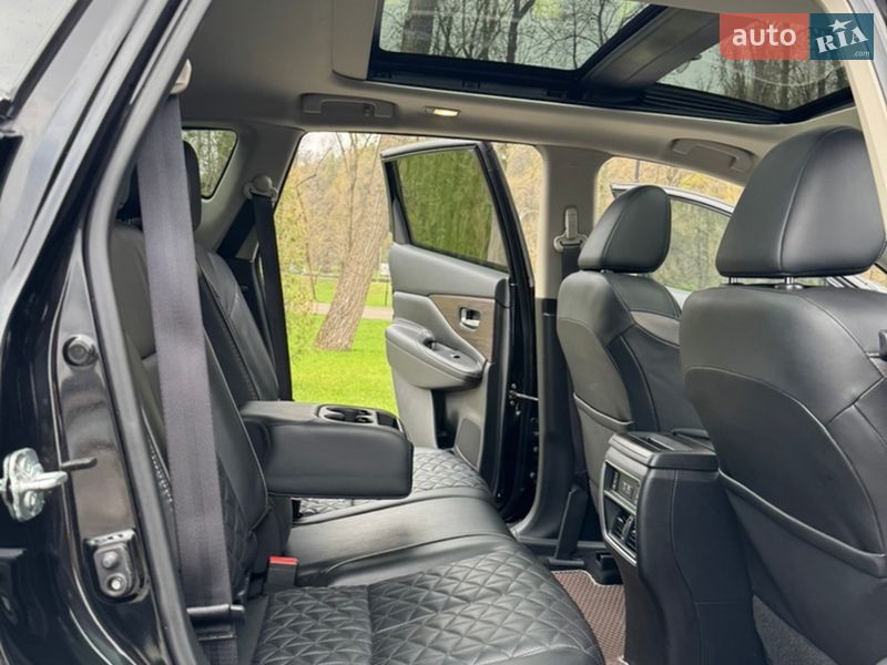 Позашляховик / Кросовер Nissan Murano 2019 в Києві