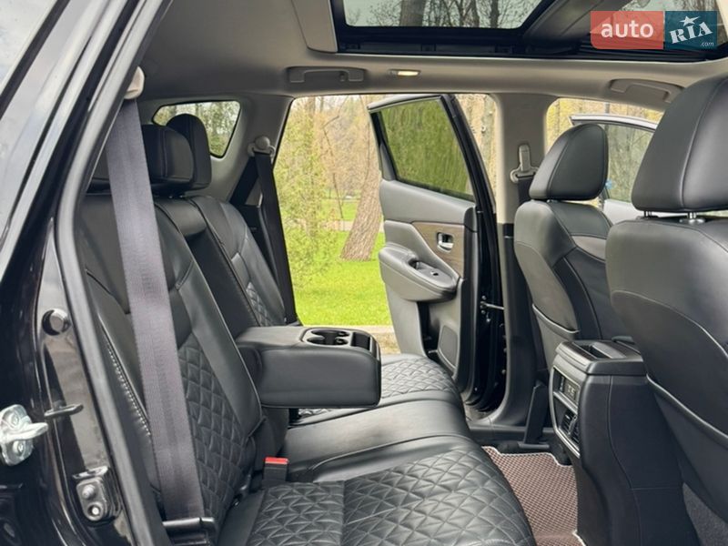 Позашляховик / Кросовер Nissan Murano 2019 в Києві