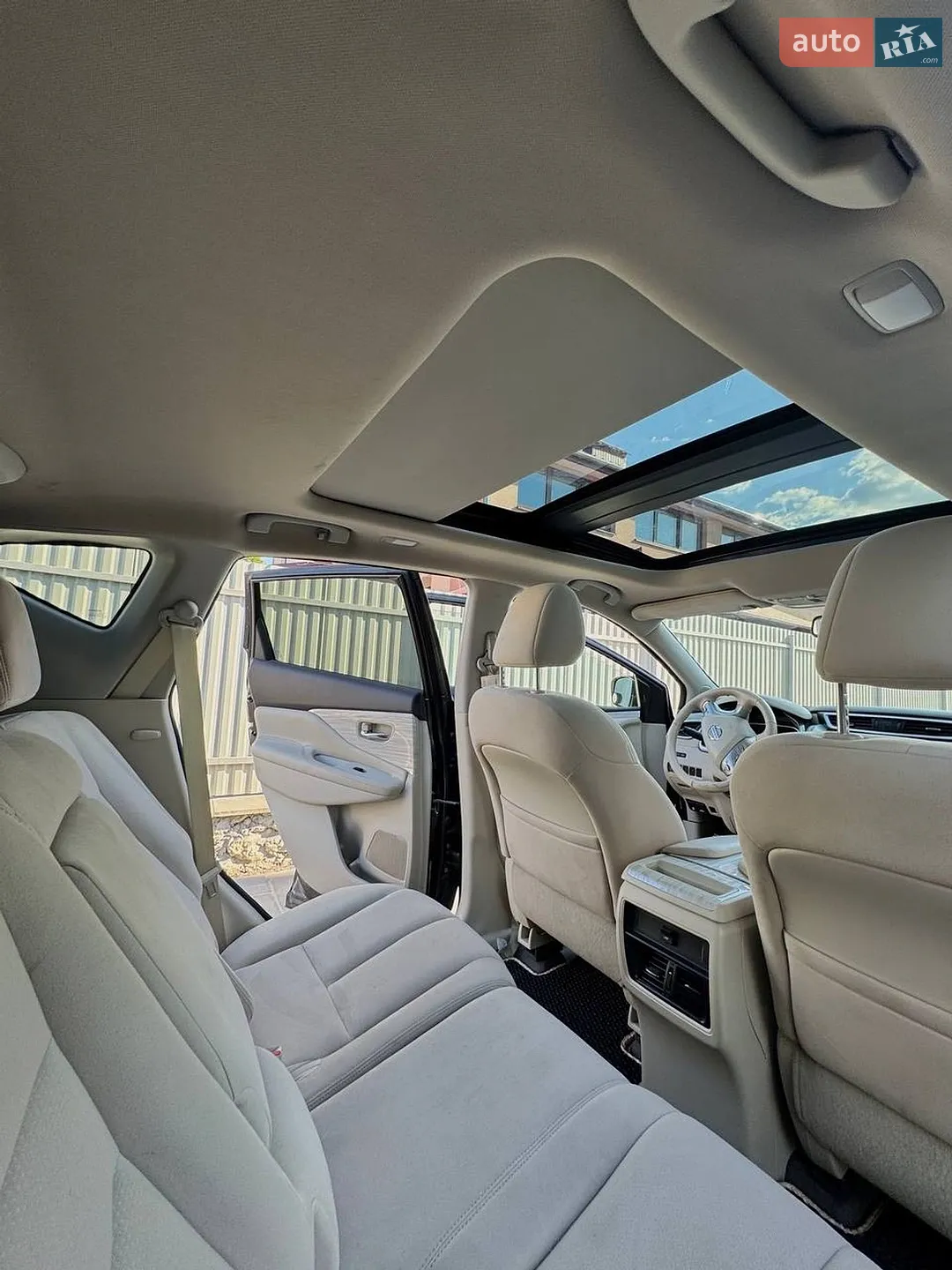 2017 Nissan Murano - мініатюра 16