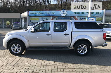 Пікап Nissan Navara 2014 в Дніпрі