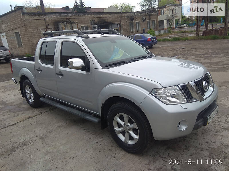 Пикап Nissan Navara 2011 в Ирпене